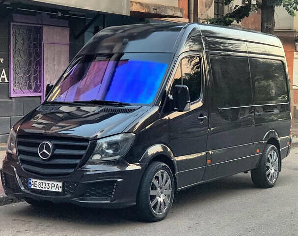 Коричневый Мерседес Sprinter, объемом двигателя 2.2 л и пробегом 330 тыс. км за 14500 $, фото 1 на Automoto.ua