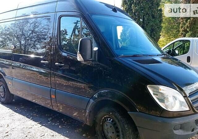 Коричневый Мерседес Sprinter, объемом двигателя 0 л и пробегом 300 тыс. км за 14500 $, фото 1 на Automoto.ua