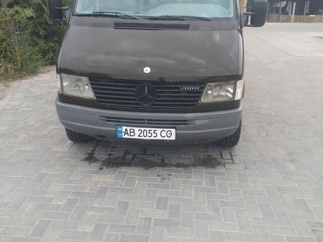 Коричневий Мерседес Sprinter, об'ємом двигуна 2.3 л та пробігом 462 тис. км за 5500 $, фото 1 на Automoto.ua