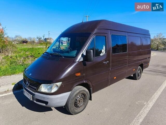 Коричневый Мерседес Sprinter, объемом двигателя 2.15 л и пробегом 384 тыс. км за 7300 $, фото 1 на Automoto.ua