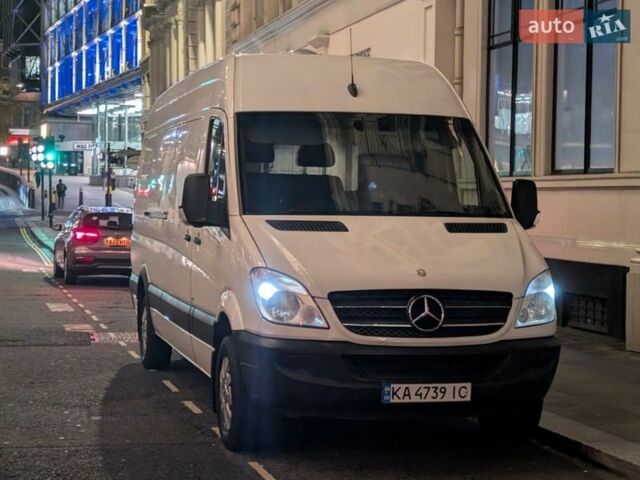 Коричневый Мерседес Sprinter, объемом двигателя 2.99 л и пробегом 450 тыс. км за 20332 $, фото 1 на Automoto.ua