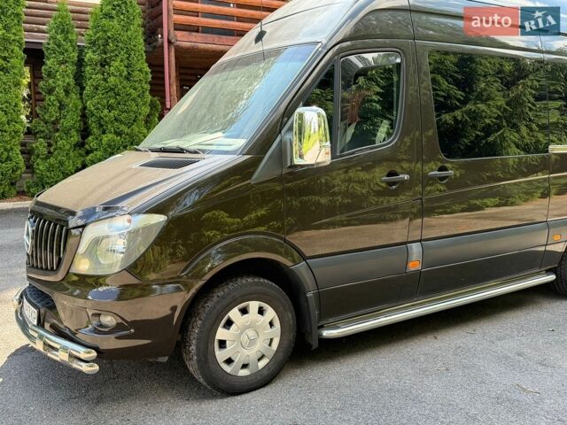 Коричневый Мерседес Sprinter, объемом двигателя 2.2 л и пробегом 307 тыс. км за 29500 $, фото 1 на Automoto.ua