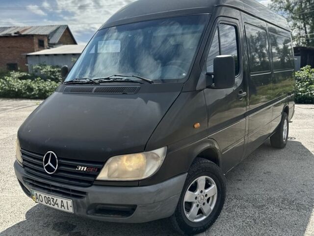 Коричневый Мерседес Sprinter, объемом двигателя 2.2 л и пробегом 396 тыс. км за 5200 $, фото 1 на Automoto.ua