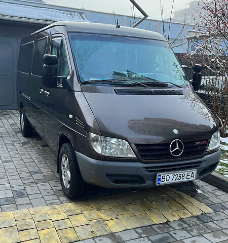 Коричневый Мерседес Sprinter, объемом двигателя 0 л и пробегом 441 тыс. км за 9999 $, фото 1 на Automoto.ua