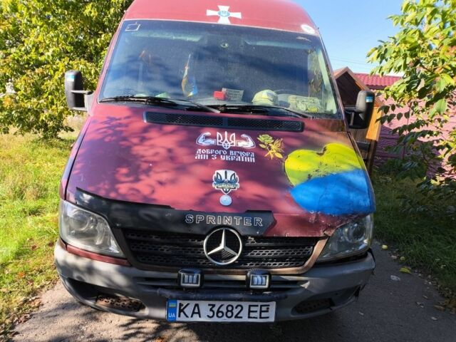 Червоний Мерседес Sprinter, об'ємом двигуна 2.2 л та пробігом 700 тис. км за 4820 $, фото 1 на Automoto.ua