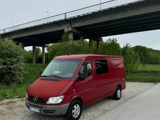 Красный Мерседес Sprinter, объемом двигателя 2.1 л и пробегом 380 тыс. км за 4700 $, фото 1 на Automoto.ua