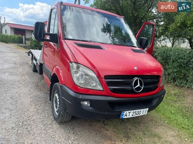 Красный Мерседес Sprinter, объемом двигателя 2.99 л и пробегом 760 тыс. км за 19000 $, фото 1 на Automoto.ua
