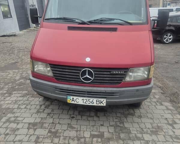 Червоний Мерседес Sprinter, об'ємом двигуна 2.3 л та пробігом 780 тис. км за 3400 $, фото 1 на Automoto.ua