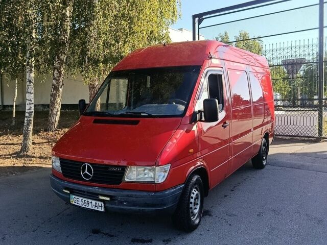 Красный Мерседес Sprinter, объемом двигателя 2.87 л и пробегом 500 тыс. км за 3600 $, фото 1 на Automoto.ua