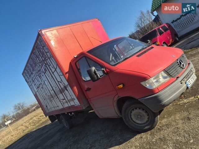 Красный Мерседес Sprinter, объемом двигателя 2.87 л и пробегом 545 тыс. км за 4500 $, фото 1 на Automoto.ua