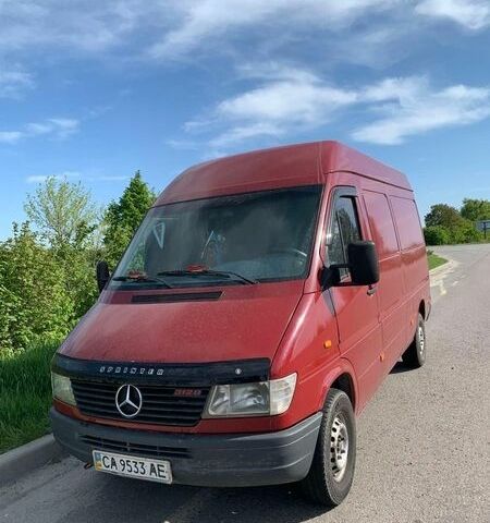 Красный Мерседес Sprinter, объемом двигателя 2.9 л и пробегом 111 тыс. км за 5700 $, фото 1 на Automoto.ua