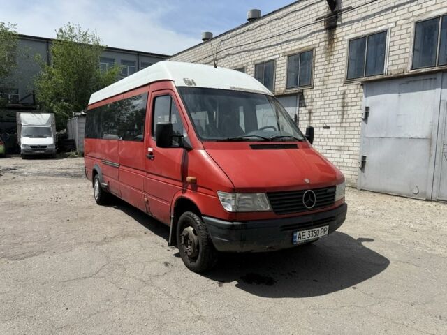 Красный Мерседес Sprinter, объемом двигателя 2.9 л и пробегом 1 тыс. км за 5700 $, фото 1 на Automoto.ua