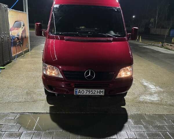 Червоний Мерседес Sprinter, об'ємом двигуна 2.1 л та пробігом 644 тис. км за 14200 $, фото 1 на Automoto.ua