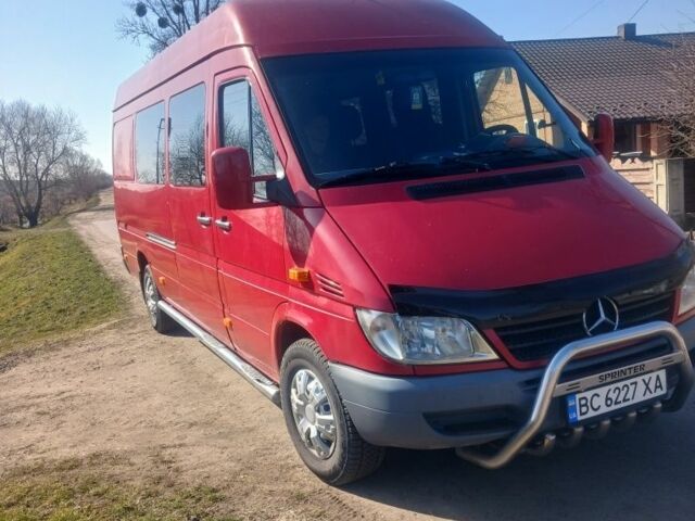 Красный Мерседес Sprinter, объемом двигателя 2.7 л и пробегом 360 тыс. км за 10500 $, фото 1 на Automoto.ua