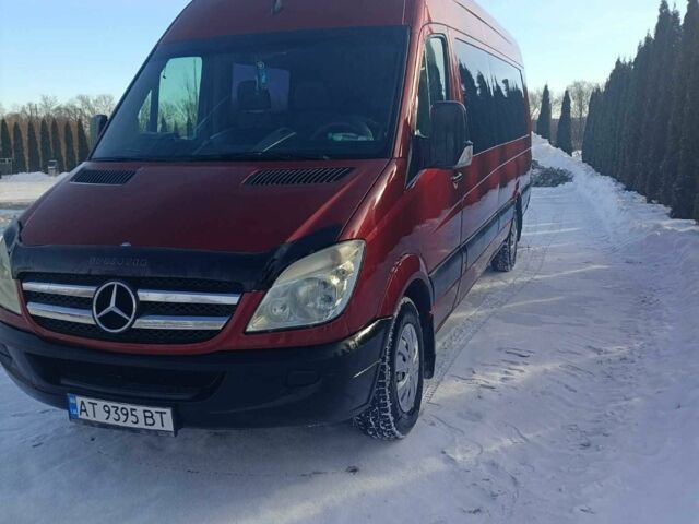 Червоний Мерседес Sprinter, об'ємом двигуна 2.1 л та пробігом 450 тис. км за 12300 $, фото 1 на Automoto.ua