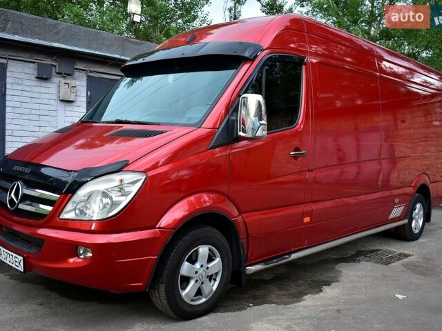 Красный Мерседес Sprinter, объемом двигателя 3 л и пробегом 661 тыс. км за 14200 $, фото 1 на Automoto.ua