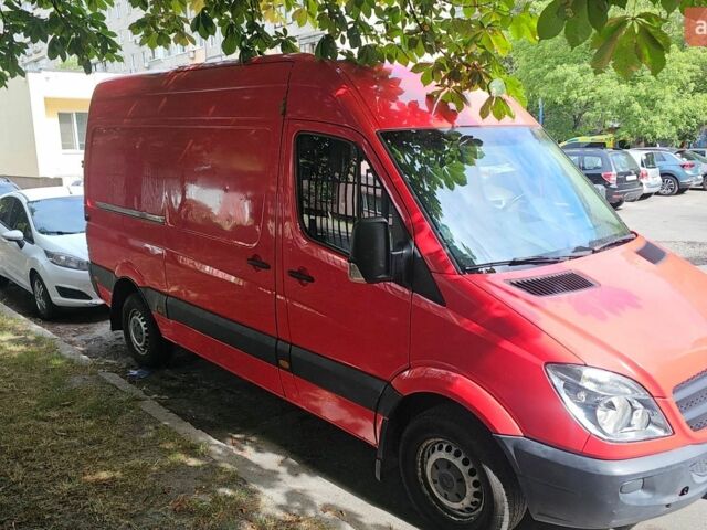 Червоний Мерседес Sprinter, об'ємом двигуна 2.1 л та пробігом 600 тис. км за 8600 $, фото 1 на Automoto.ua