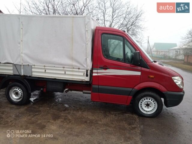 Красный Мерседес Sprinter, объемом двигателя 2.9 л и пробегом 200 тыс. км за 16000 $, фото 1 на Automoto.ua