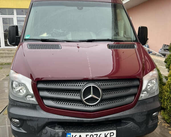 Красный Мерседес Sprinter, объемом двигателя 3.2 л и пробегом 280 тыс. км за 24000 $, фото 1 на Automoto.ua