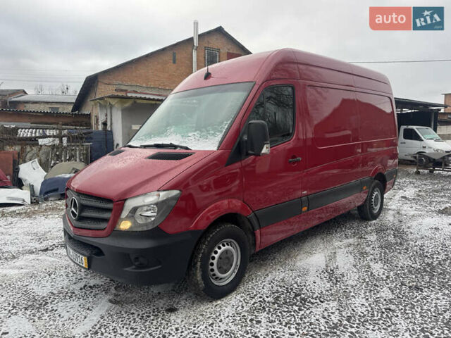 Красный Мерседес Sprinter, объемом двигателя 2.2 л и пробегом 242 тыс. км за 20500 $, фото 1 на Automoto.ua
