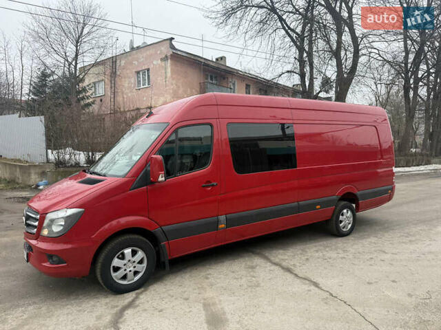 Червоний Мерседес Sprinter, об'ємом двигуна 2.99 л та пробігом 698 тис. км за 35438 $, фото 1 на Automoto.ua