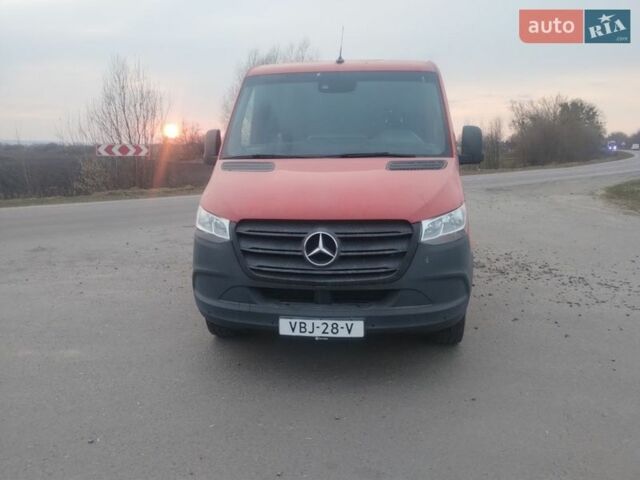 Червоний Мерседес Sprinter, об'ємом двигуна 2.2 л та пробігом 242 тис. км за 22400 $, фото 1 на Automoto.ua