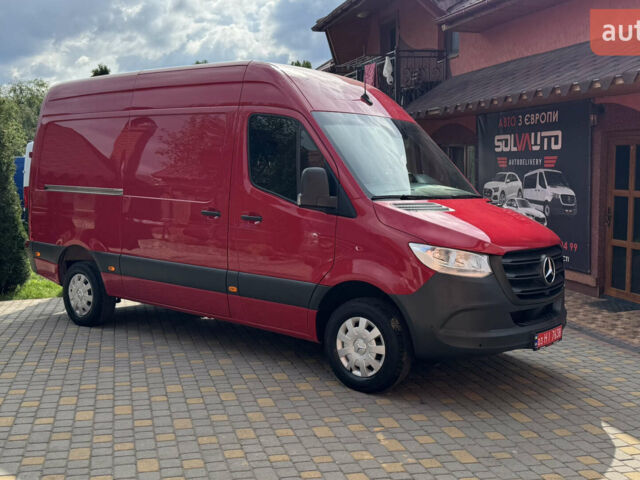 Красный Мерседес Sprinter, объемом двигателя 1.95 л и пробегом 169 тыс. км за 31700 $, фото 1 на Automoto.ua