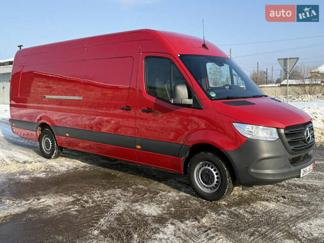 Красный Мерседес Sprinter, объемом двигателя 1.99 л и пробегом 57 тыс. км за 48100 $, фото 1 на Automoto.ua