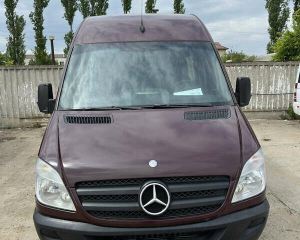 Червоний Мерседес Sprinter, об'ємом двигуна 2.14 л та пробігом 580 тис. км за 15000 $, фото 1 на Automoto.ua