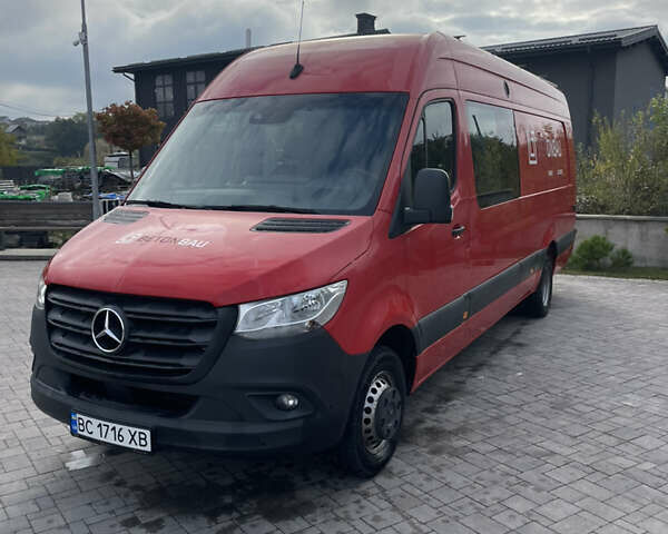 Червоний Мерседес Sprinter, об'ємом двигуна 2.99 л та пробігом 192 тис. км за 61000 $, фото 1 на Automoto.ua