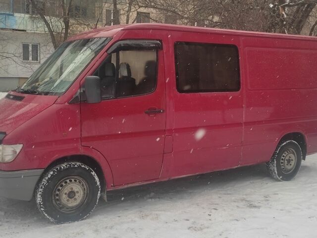 Красный Мерседес Sprinter, объемом двигателя 2.3 л и пробегом 1 тыс. км за 3000 $, фото 1 на Automoto.ua