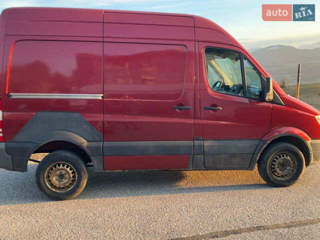 Красный Мерседес Sprinter, объемом двигателя 0 л и пробегом 231 тыс. км за 6408 $, фото 1 на Automoto.ua
