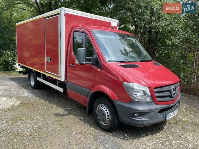 Красный Мерседес Sprinter, объемом двигателя 3 л и пробегом 350 тыс. км за 29800 $, фото 1 на Automoto.ua