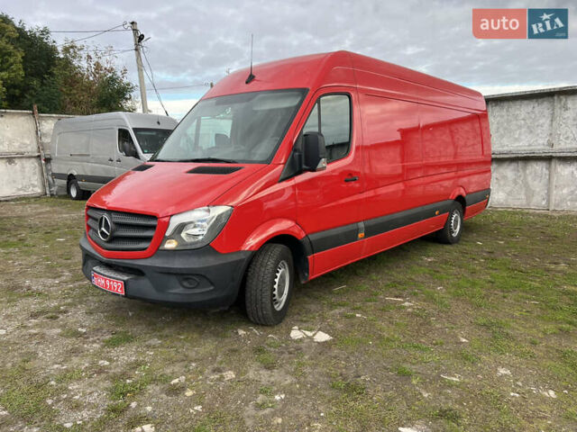 Красный Мерседес Sprinter, объемом двигателя 2.2 л и пробегом 291 тыс. км за 22499 $, фото 1 на Automoto.ua