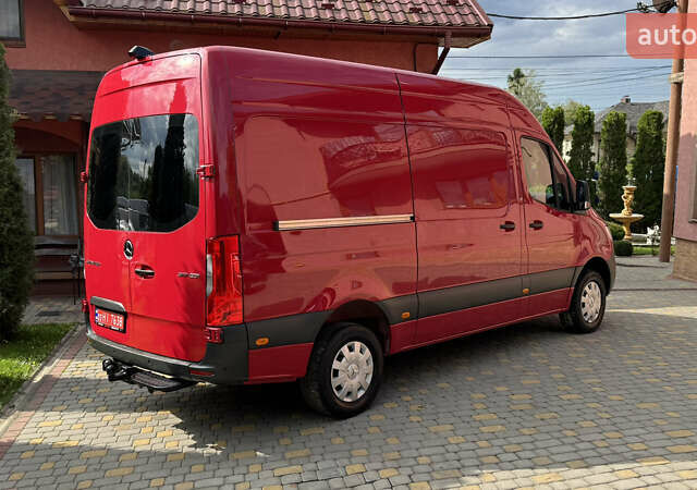 Красный Мерседес Sprinter, объемом двигателя 1.95 л и пробегом 169 тыс. км за 31700 $, фото 1 на Automoto.ua