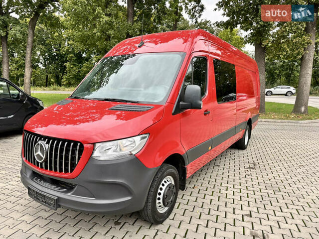 Красный Мерседес Sprinter, объемом двигателя 2 л и пробегом 113 тыс. км за 42900 $, фото 1 на Automoto.ua