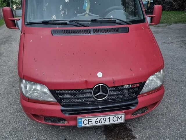 Красный Мерседес Sprinter, объемом двигателя 2.2 л и пробегом 576 тыс. км за 6000 $, фото 1 на Automoto.ua