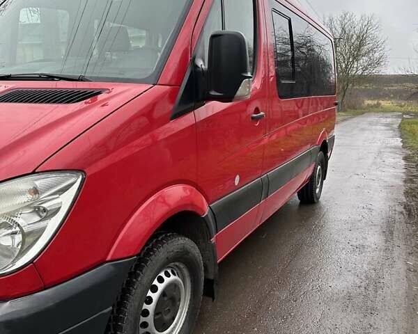 Червоний Мерседес Sprinter, об'ємом двигуна 2.2 л та пробігом 247 тис. км за 18200 $, фото 1 на Automoto.ua