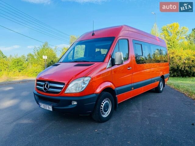 Червоний Мерседес Sprinter, об'ємом двигуна 3 л та пробігом 795 тис. км за 18950 $, фото 1 на Automoto.ua