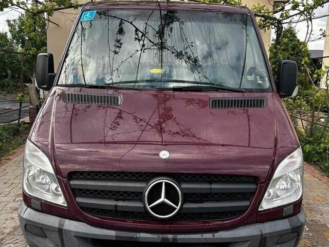 Червоний Мерседес Sprinter, об'ємом двигуна 2.14 л та пробігом 306 тис. км за 15500 $, фото 1 на Automoto.ua
