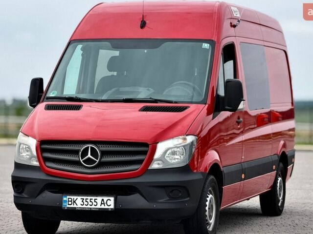 Красный Мерседес Sprinter, объемом двигателя 2.2 л и пробегом 450 тыс. км за 15900 $, фото 1 на Automoto.ua