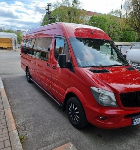 Червоний Мерседес Sprinter, об'ємом двигуна 2.99 л та пробігом 702 тис. км за 59000 $, фото 1 на Automoto.ua