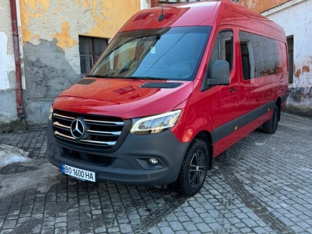 Красный Мерседес Sprinter, объемом двигателя 1.95 л и пробегом 248 тыс. км за 47000 $, фото 1 на Automoto.ua