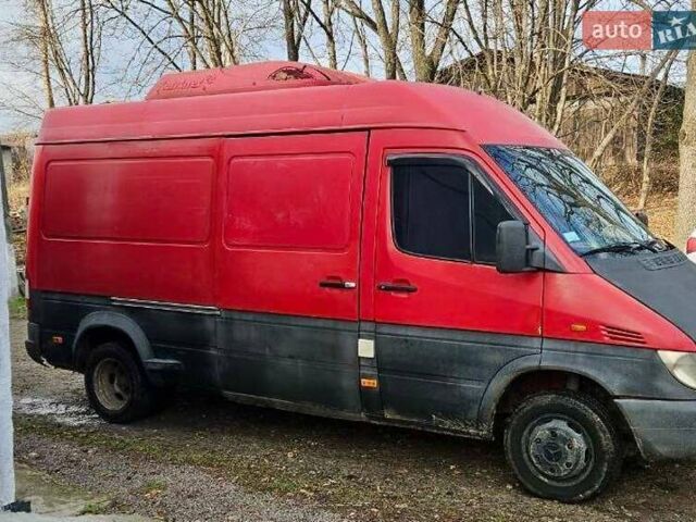 Червоний Мерседес Sprinter, об'ємом двигуна 2.69 л та пробігом 587 тис. км за 7800 $, фото 1 на Automoto.ua