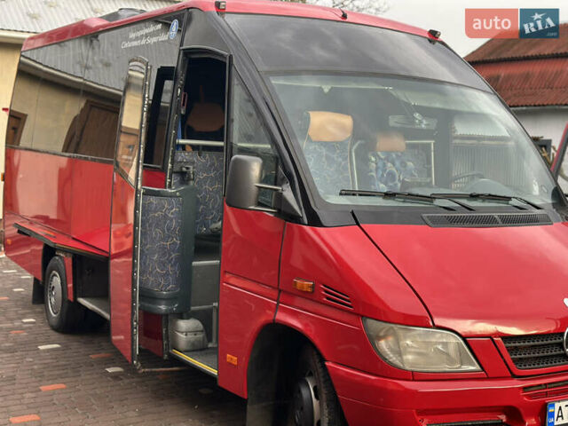 Червоний Мерседес Sprinter, об'ємом двигуна 2.7 л та пробігом 595 тис. км за 35000 $, фото 1 на Automoto.ua