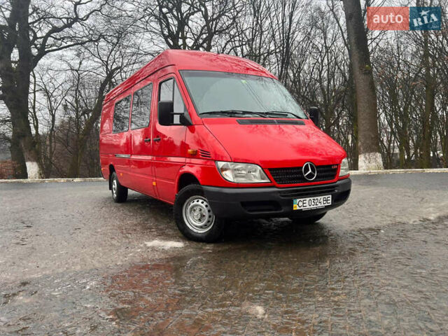 Красный Мерседес Sprinter, объемом двигателя 2.69 л и пробегом 700 тыс. км за 12222 $, фото 1 на Automoto.ua