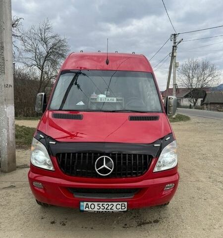 Червоний Мерседес Sprinter, об'ємом двигуна 2.14 л та пробігом 301 тис. км за 21500 $, фото 1 на Automoto.ua