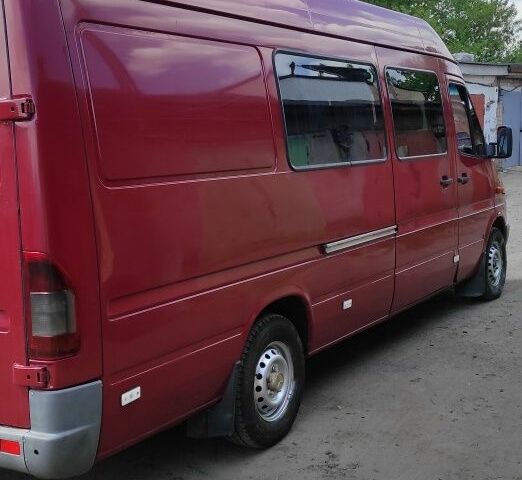 Красный Мерседес Sprinter, объемом двигателя 0 л и пробегом 8 тыс. км за 7000 $, фото 1 на Automoto.ua