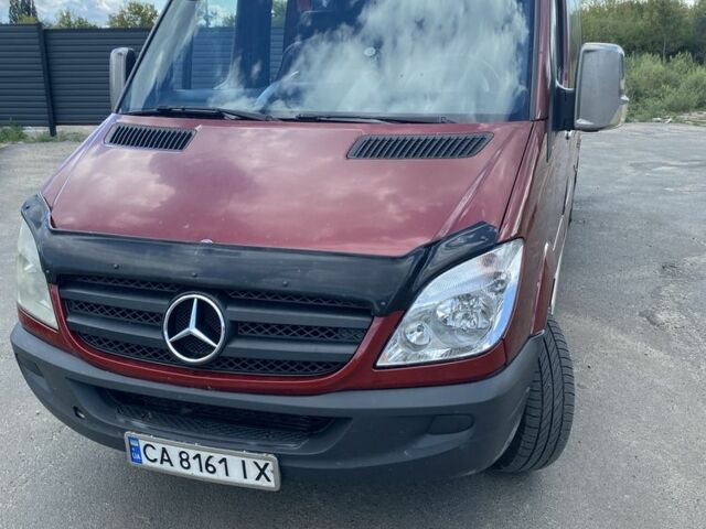 Червоний Мерседес Sprinter, об'ємом двигуна 2.9 л та пробігом 300 тис. км за 15800 $, фото 1 на Automoto.ua