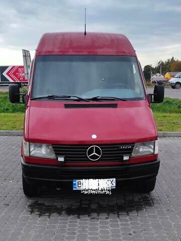 Красный Мерседес Sprinter, объемом двигателя 0 л и пробегом 450 тыс. км за 6500 $, фото 1 на Automoto.ua